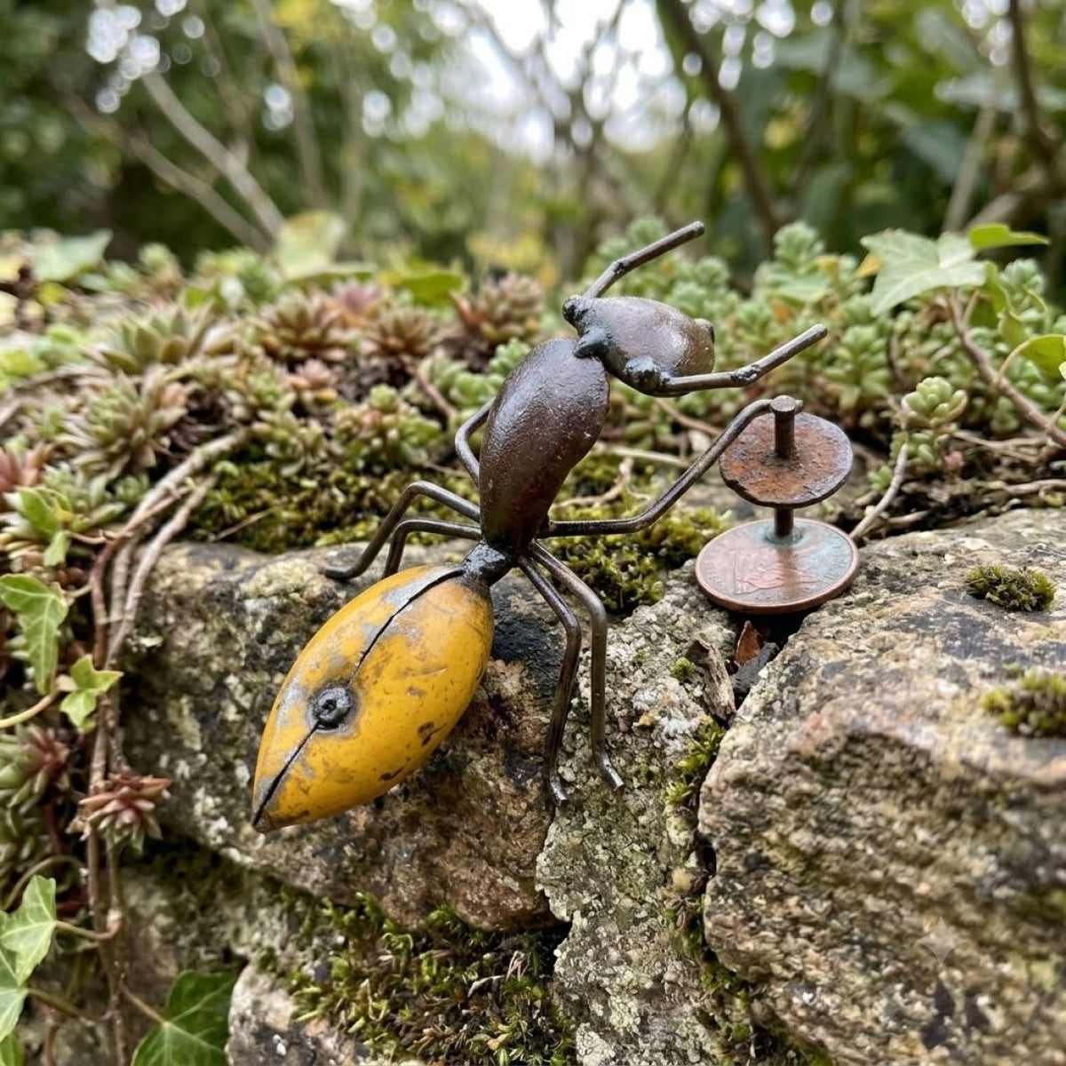 Fourmis jaune 10cm